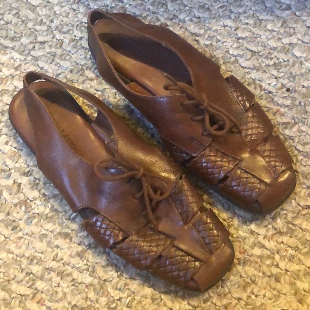 Naturalizer size 7 sandal